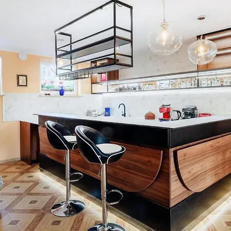 아파트 Awesome In Chlapowo With Wifi *